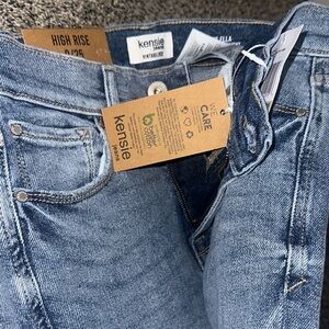 NEW Kenzie Women’s  High Rise Straight Jeans 0/25